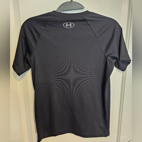 Bundle (2) Under Armour Short & Tee Shirts Sz YMD - Picture 3 of 11